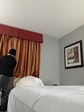 Snapshot of KITTYBOOBOOFUXX chatting on December 3, 3:51 am KITTYBOOBOOFUXX online show from December 3, 3:51 am