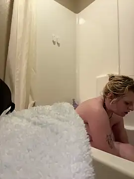 KITTYBOOBOOFUXX online show from March 13, 2:16 am