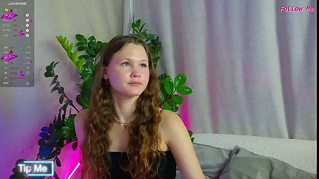 Snapshot of AmeliRoyse chatting on September 8, 5:23 pm AmeliRoyse online show from September 8, 5:23 pm