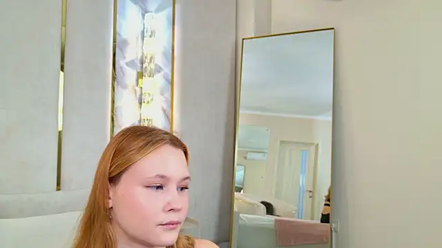 AmeliRoyse online show from May 1, 5:07 pm