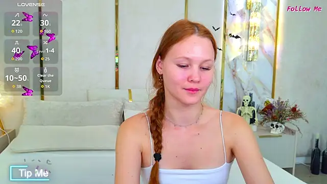 AmeliRoyse online show from November 3, 5:05 pm