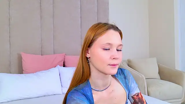 AmeliRoyse online show from March 30, 5:14 pm