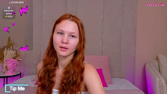 AmeliRoyse online show from November 7, 5:06 pm