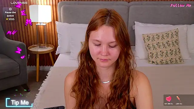 AmeliRoyse online show from November 22, 6:07 pm