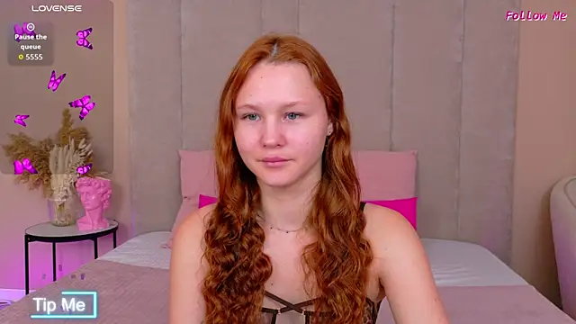 AmeliRoyse online show from November 9, 5:06 pm