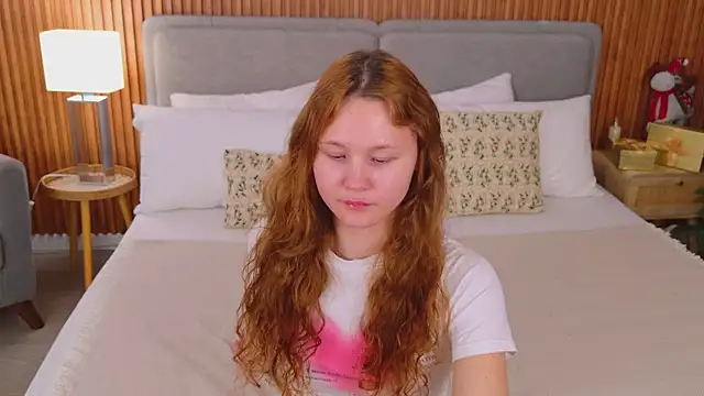 AmeliRoyse online show from December 22, 6:30 pm