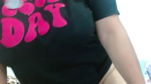 Milena Foox online show from December 3, 6:03 am