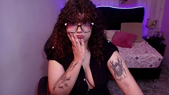  Lilly miller online show from February 12, 5:45 pm