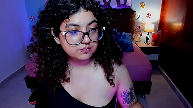  Lilly miller online show from December 19, 7:05 pm