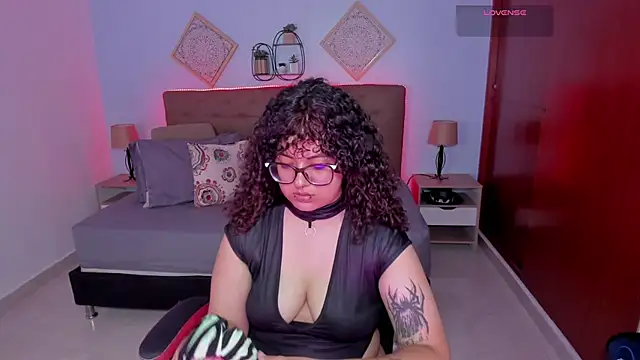  Lilly miller online show from November 7, 8:02 pm