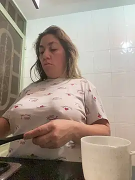 Snapshot of Luna-nevada chatting on February 18, 10:22 am Luna-nevada online show from February 18, 10:22 am