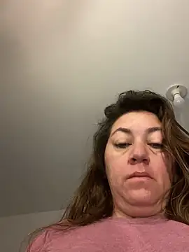 Snapshot of Luna-nevada chatting on June 8, 10:49 am Luna-nevada online show from June 8, 10:49 am