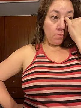 Snapshot of Luna-nevada chatting on February 19, 10:34 am Luna-nevada online show from February 19, 10:34 am