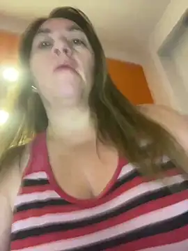 Snapshot of Luna-nevada chatting on February 9, 4:32 am Luna-nevada online show from February 9, 4:32 am