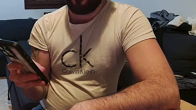 maialinofriuli online show from January 15, 1:53 am