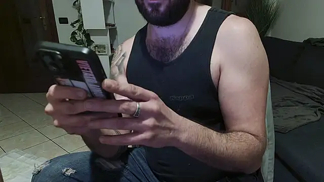 maialinofriuli online show from November 8, 8:01 pm