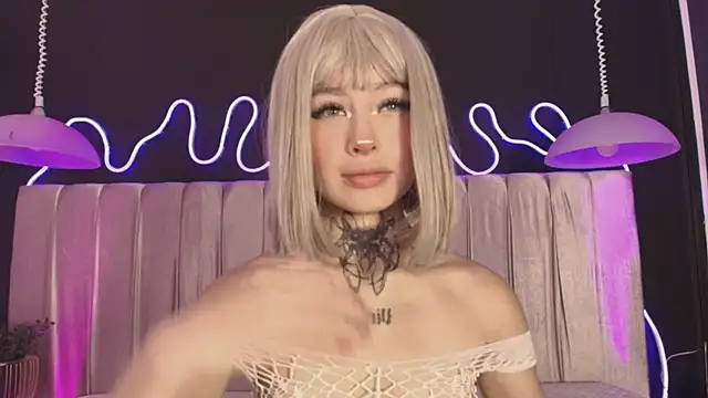 Zhally Dee online show from February 27, 7:57 pm