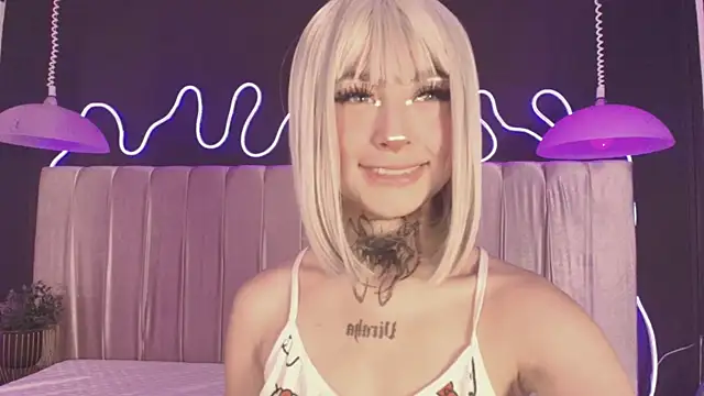 Zhally Dee online show from March 20, 7:48 pm