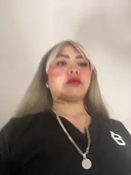 Snapshot of Mia_cullen_ chatting on November 10, 10:48 pm Mia cullen online show from November 10, 10:48 pm