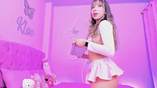 KloeJonnes  online show from October 16, 4:59 pm