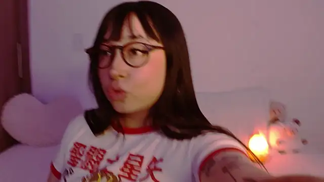 Snapshot of Oliviargf chatting on November 8, 12:14 am Oliviargf online show from November 8, 12:14 am