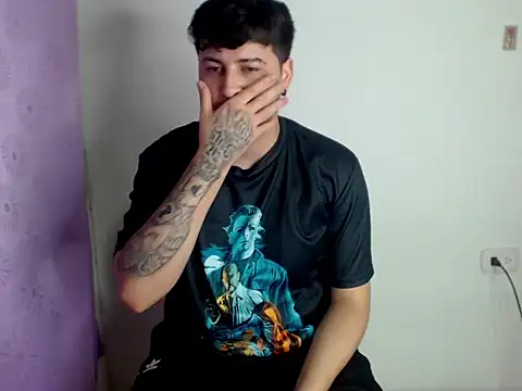 CrissConor online show from May 22, 4:27 pm