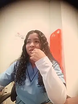 Snapshot of Paula6Colombia chatting on November 13, 4:00 pm Paula6Colombia online show from November 13, 4:00 pm