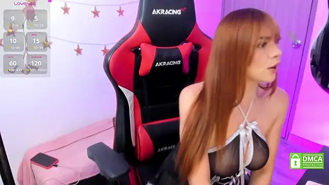 LindaSilverstone online show from February 20, 8:44 pm