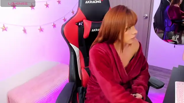 LindaSilverstone online show from October 25, 7:25 pm