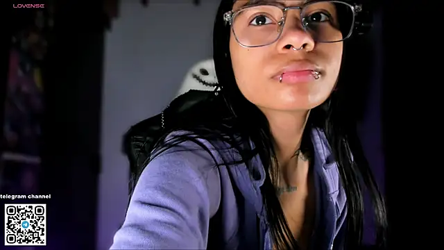 sofiafenty online show from December 19, 11:01 am