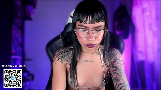 sofiafenty online show from May 14, 4:59 pm