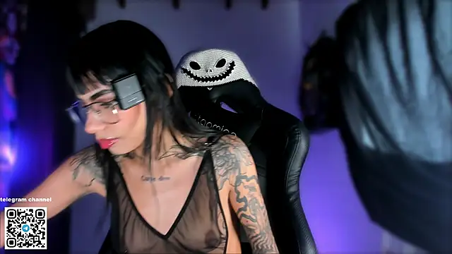 sofiafenty online show from January 6, 3:49 pm