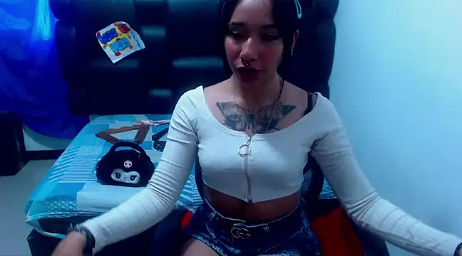 XxxReinaSexyBodyxxX777 online show from March 15, 1:18 pm