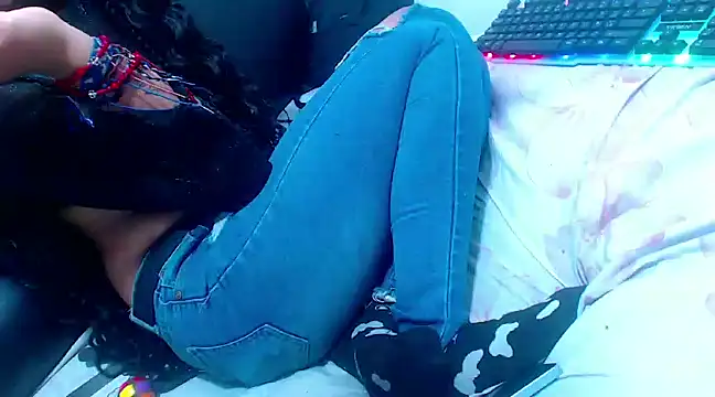 XxxReinaSexyBodyxxX777 online show from March 22, 1:41 pm