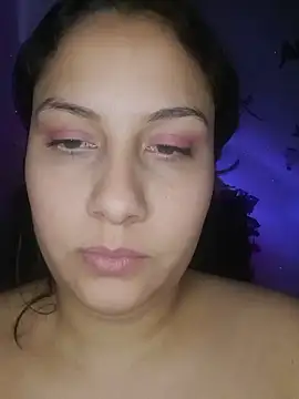 esmeralda jadees online show from March 19, 5:19 am