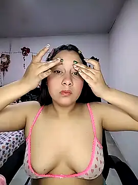 esmeralda jadees online show from December 21, 6:31 pm