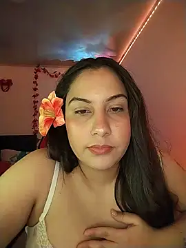 esmeralda jadees online show from May 14, 1:24 am
