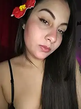 esmeralda jadees online show from September 19, 8:02 pm