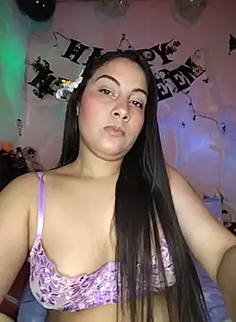 esmeralda jadees online show from October 11, 7:59 pm