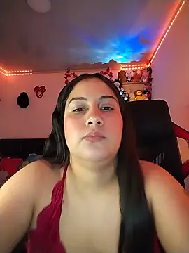 esmeralda jadees online show from May 23, 1:26 am