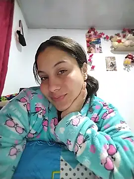 Snapshot of esmeralda_jadees chatting on July 17, 12:02 pm esmeralda jadees online show from July 17, 12:02 pm