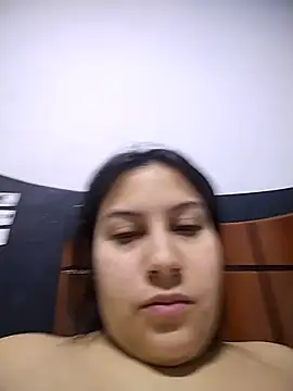 esmeralda jadees online show from May 5, 1:47 pm