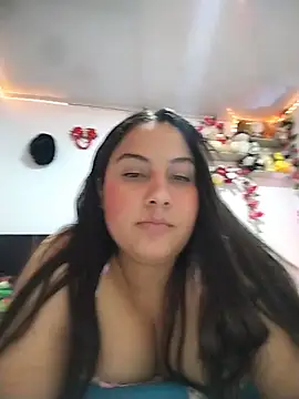 esmeralda jadees online show from May 16, 1:48 am