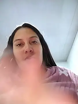 Snapshot of esmeralda_jadees chatting on June 14, 2:29 pm esmeralda jadees online show from June 14, 2:29 pm