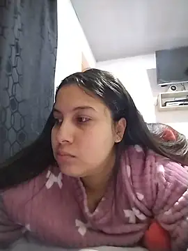 esmeralda jadees online show from May 22, 1:20 pm