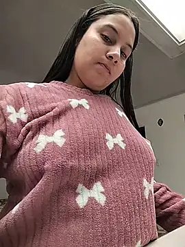 Snapshot of esmeralda_jadees chatting on July 12, 4:19 pm esmeralda jadees online show from July 12, 4:19 pm