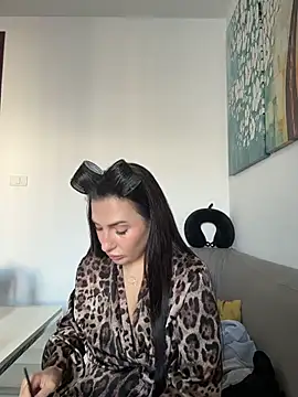 AleksandraRich online show from December 2, 1:06 am