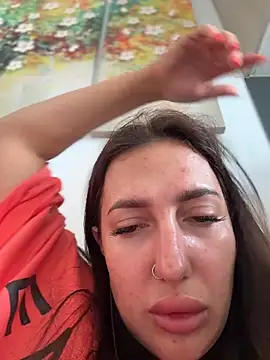 Snapshot of AleksandraRich chatting on February 8, 1:36 am AleksandraRich online show from February 8, 1:36 am