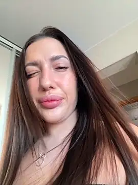 AleksandraRich online show from October 25, 1:38 am