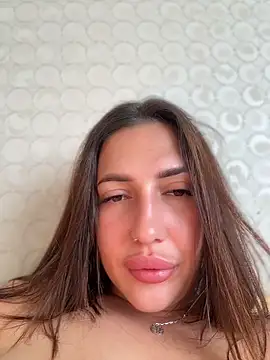 AleksandraRich online show from June 4, 1:10 am
